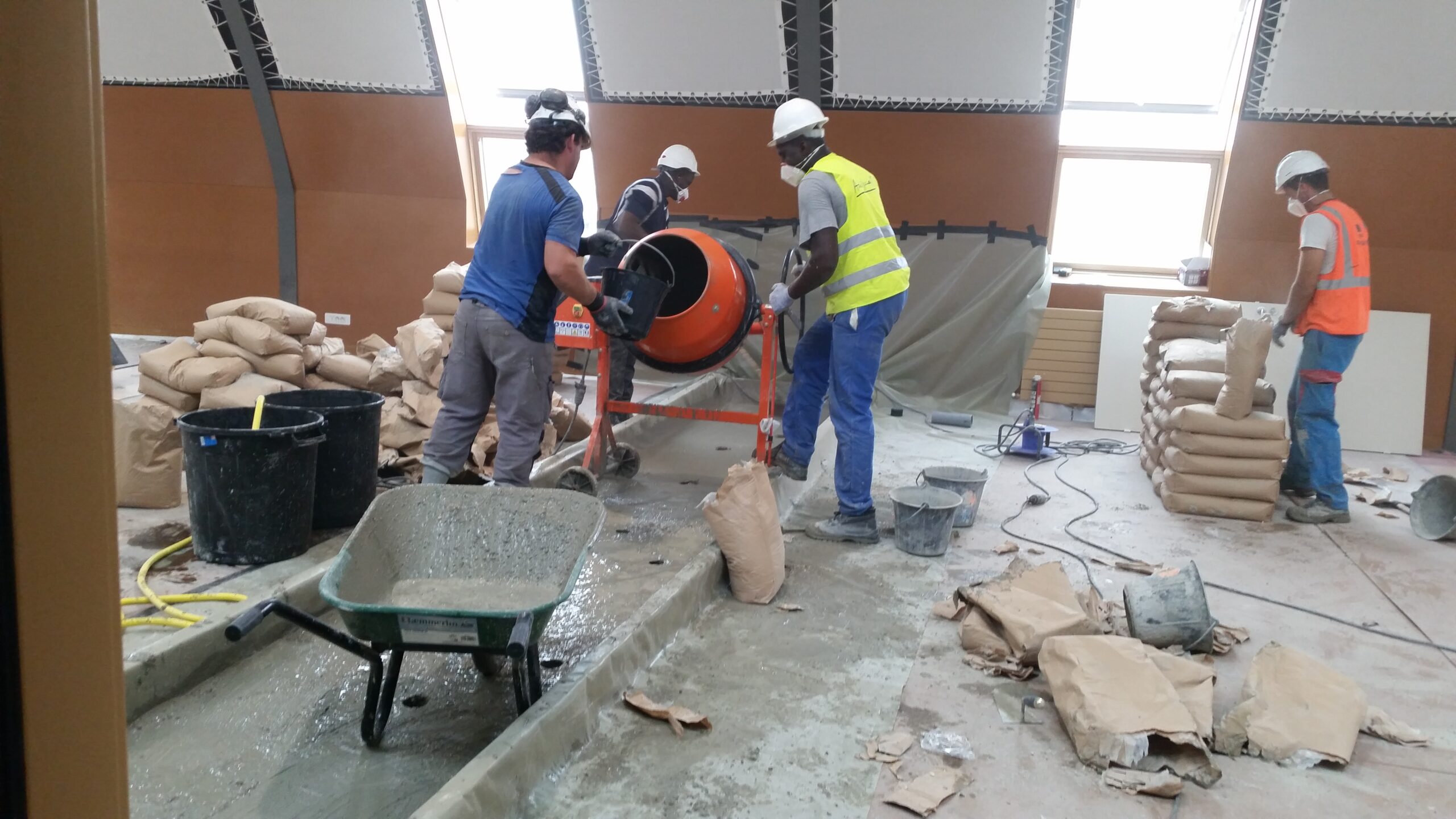 Coulage du béton par les cheminées percées